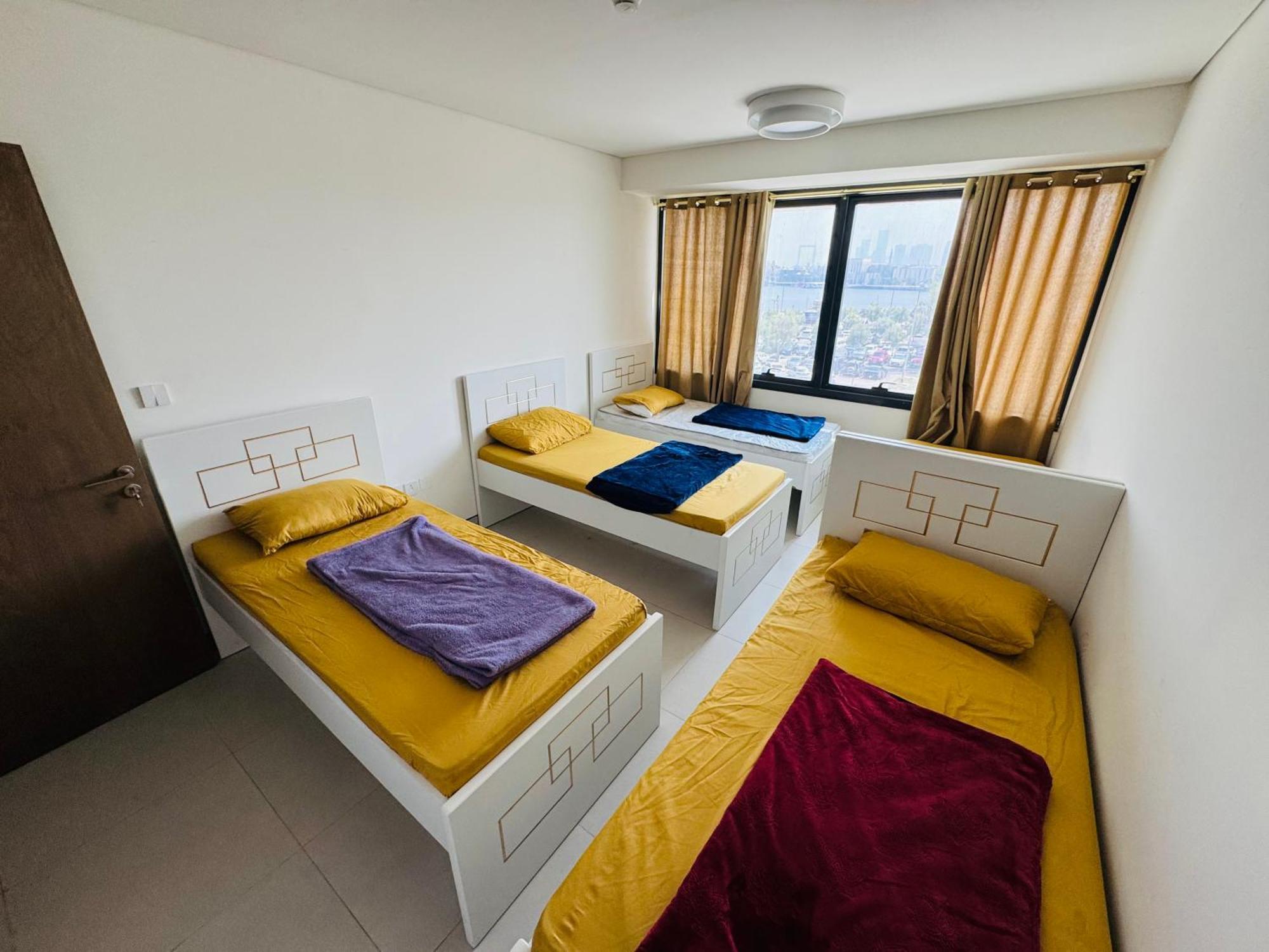 Wow Amazing Burjkhalifa,sea,sunset,ship,park View,3bhk Furnished Apartment-16 Guest,airport,metro,mall,golf,bus,park,ship Tour Near - Flat 101