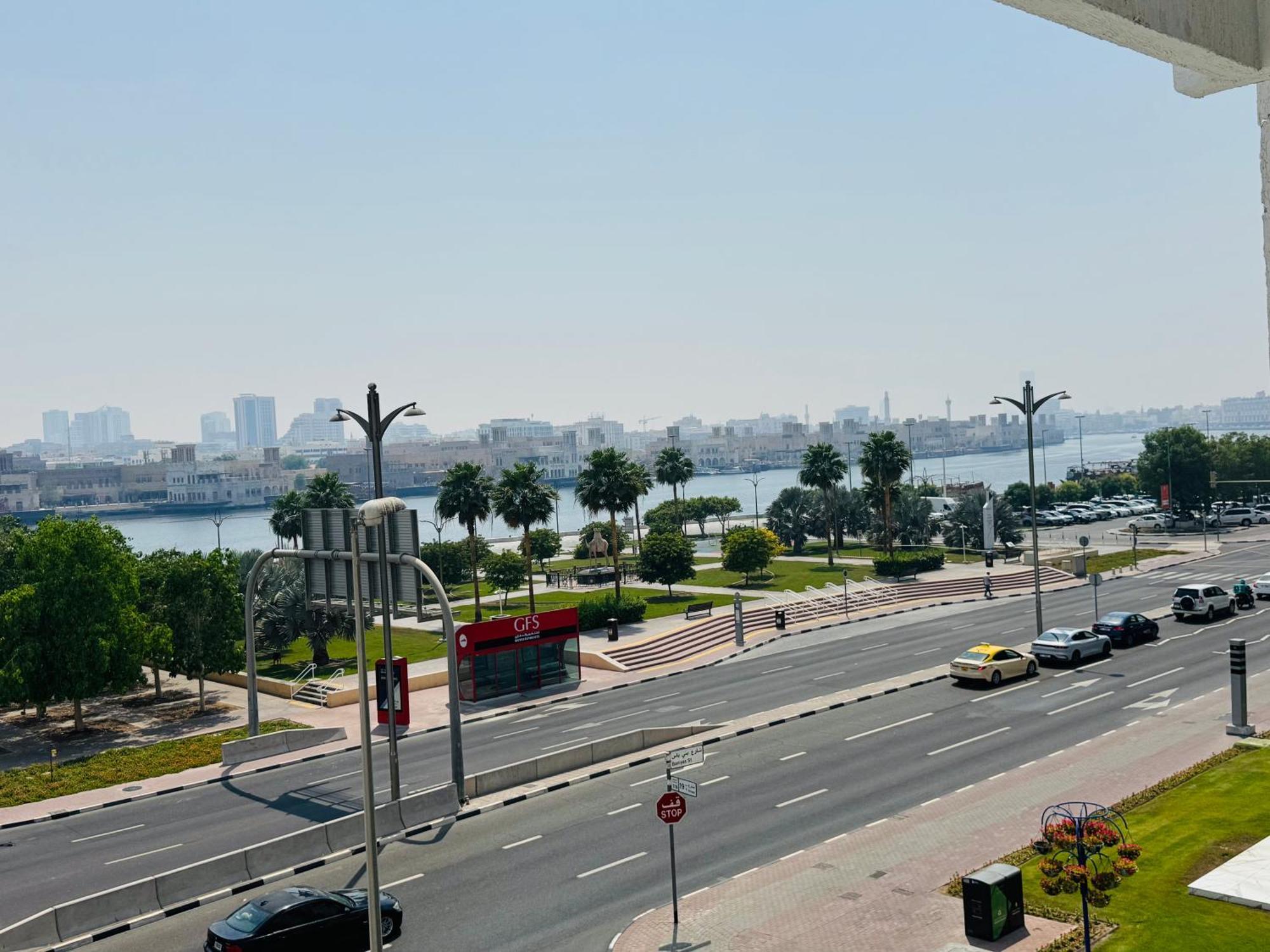 Apartment Wow Amazing Burjkhalifa,sea,sunset,ship,park View,3bhk Furnished Apartment-16 Guest,airport,metro,mall,golf,bus,park,ship Tour Near - Flat 101