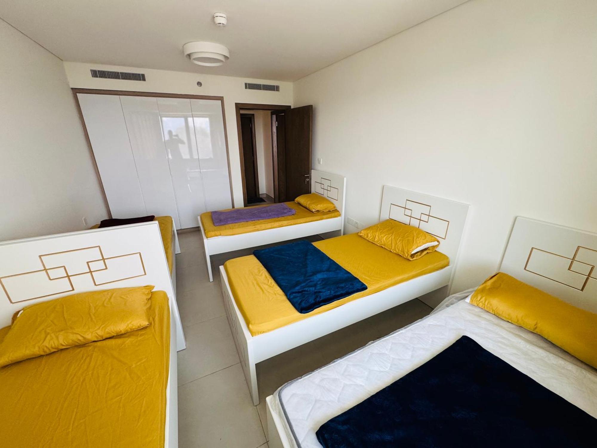 Wow Amazing Burjkhalifa,sea,sunset,ship,park View,3bhk Furnished Apartment-16 Guest,airport,metro,mall,golf,bus,park,ship Tour Near - Flat 101 * Dubai