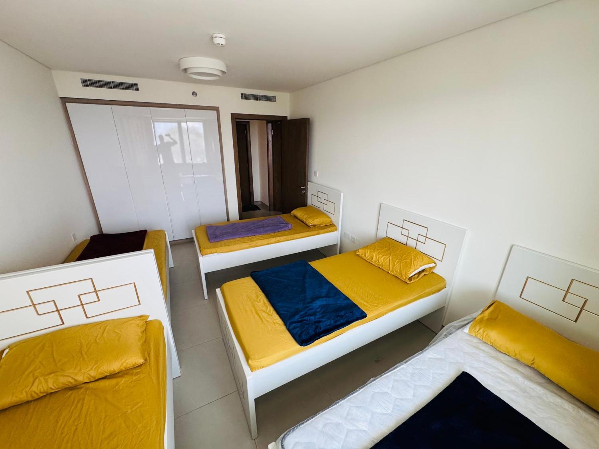 Wow Amazing Burjkhalifa,sea,sunset,ship,park View,3bhk Furnished Apartment-16 Guest,airport,metro,mall,golf,bus,park,ship Tour Near - Flat 101 *
