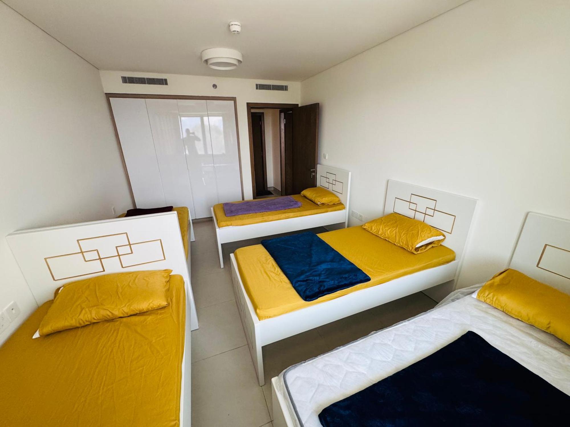 Wow Amazing Burjkhalifa,sea,sunset,ship,park View,3bhk Furnished Apartment-16 Guest,airport,metro,mall,golf,bus,park,ship Tour Near - Flat 101