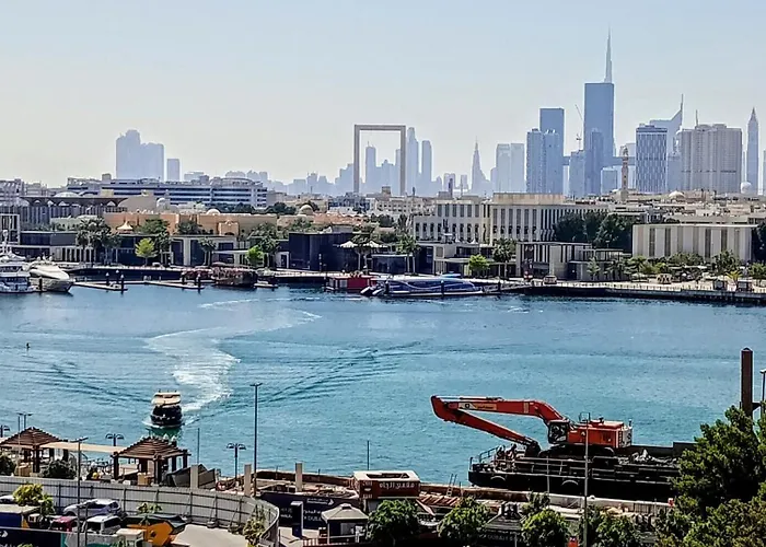 Wow Amazing Burjkhalifa,Sea,Sunset,Ship,Park View,3Bhk Furnished Apartment-16 Guest,Airport,Metro,Mall,Golf,Bus,Park,Ship Tour Near - Flat 101