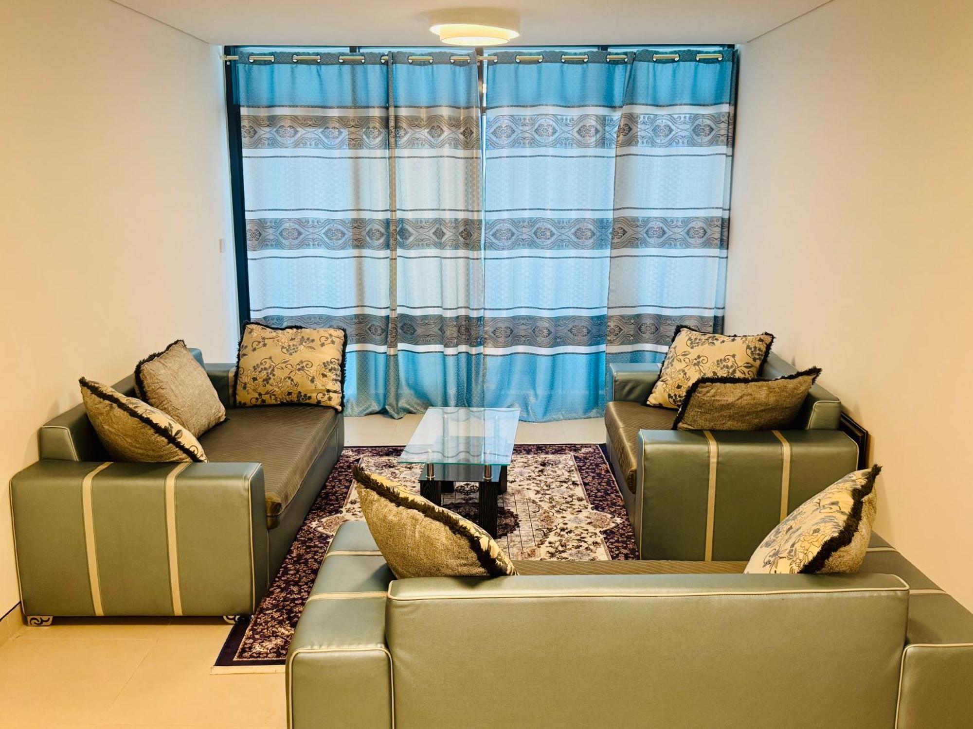 Apartment Wow Amazing Burjkhalifa,sea,sunset,ship,park View,3bhk Furnished Apartment-16 Guest,airport,metro,mall,golf,bus,park,ship Tour Near - Flat 101