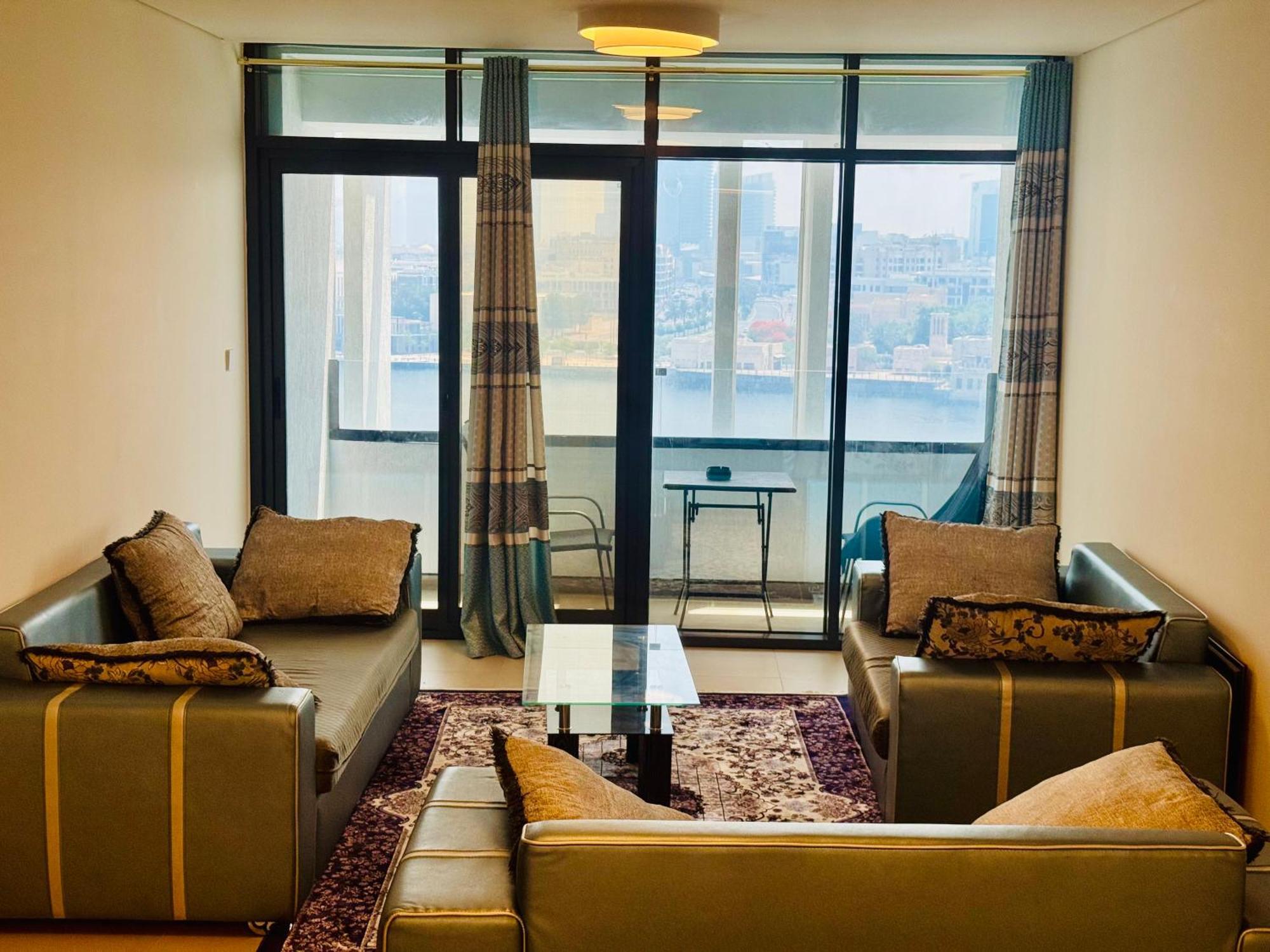 Wow Amazing Burjkhalifa,sea,sunset,ship,park View,3bhk Furnished Apartment-16 Guest,airport,metro,mall,golf,bus,park,ship Tour Near - Flat 101 Apartment *